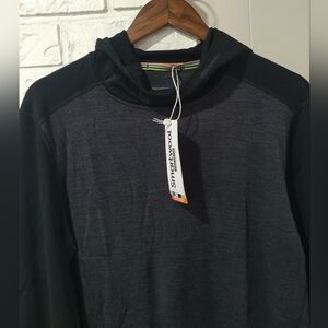 🔥 Smartwool Black and Gray Hoodie